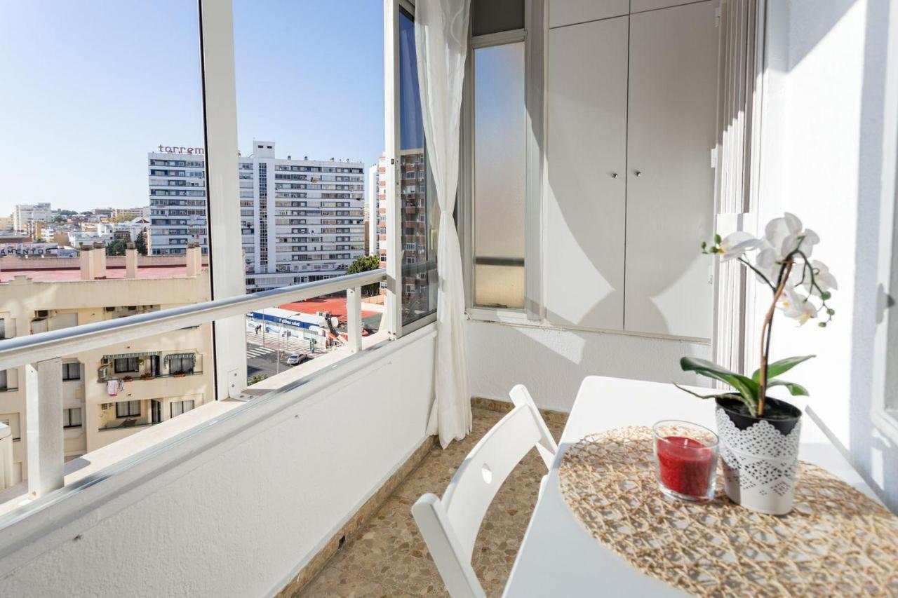 Love Centre Torremolinos Dış mekan fotoğraf